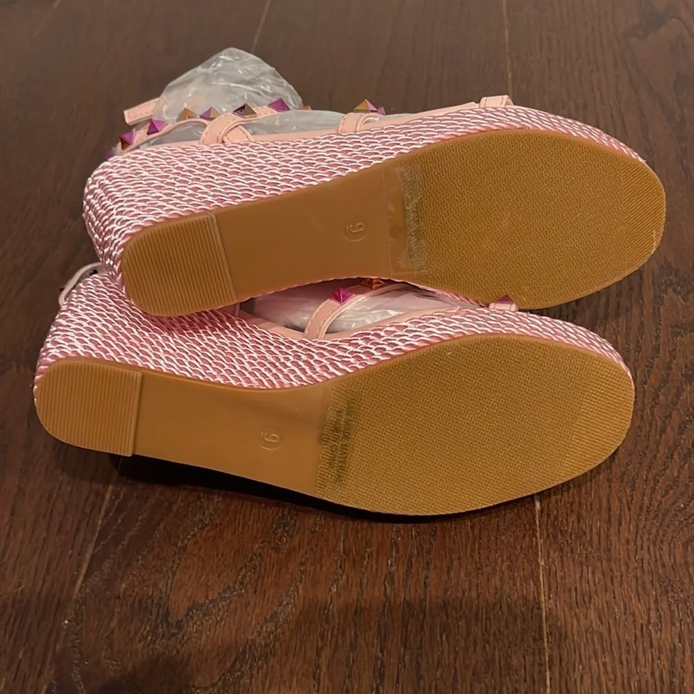NWT Nature Breeze Women’s Pink Wedges Size 8.5